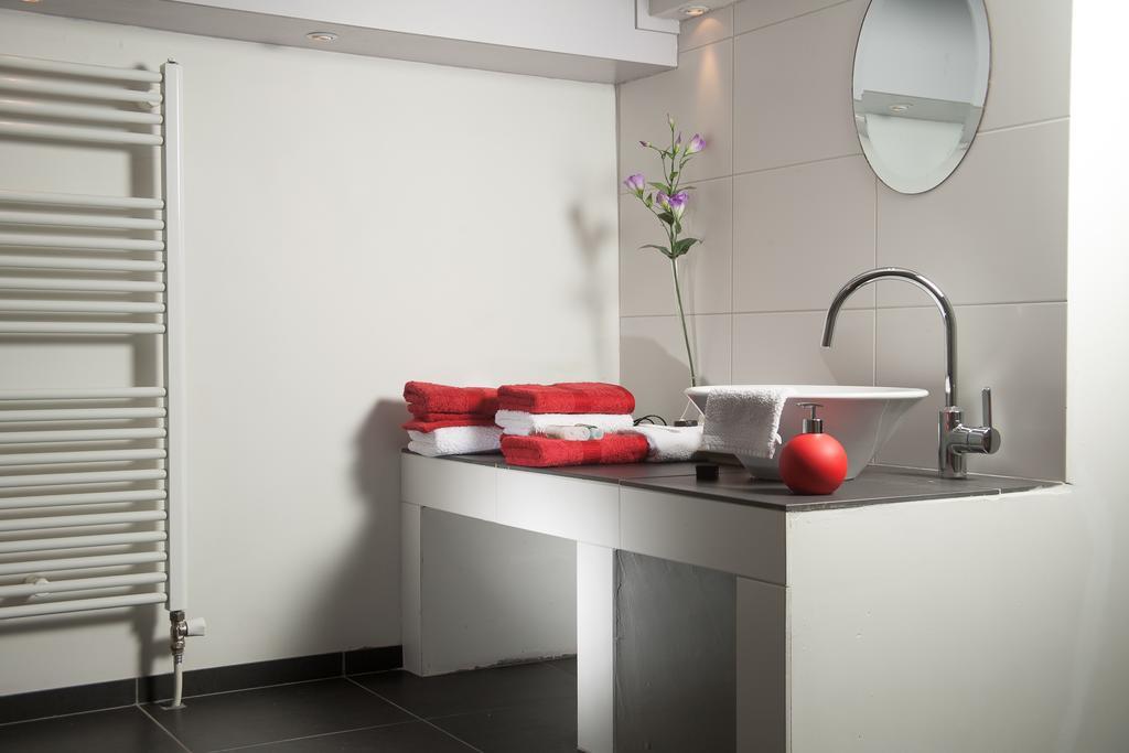 B&B Chez Cho Utrecht Szoba fotó