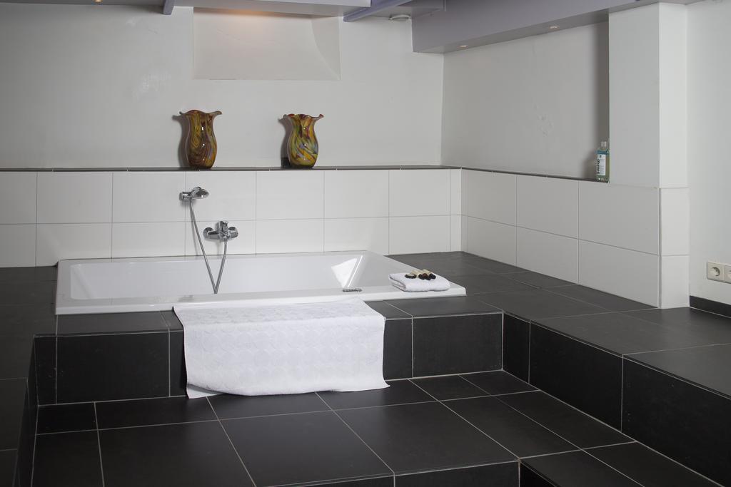 B&B Chez Cho Utrecht Szoba fotó